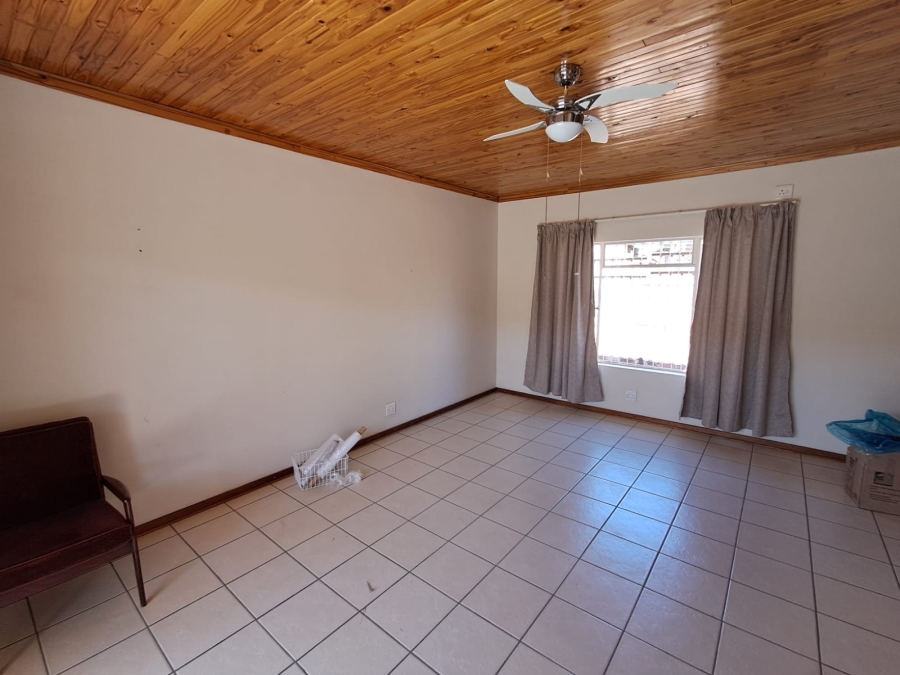 To Let 3 Bedroom Property for Rent in Dealesville Free State